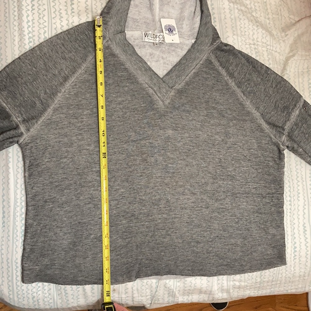 NWT Wildfox Grey Gray Hooded Top Sweater S - Picture 8 of 9